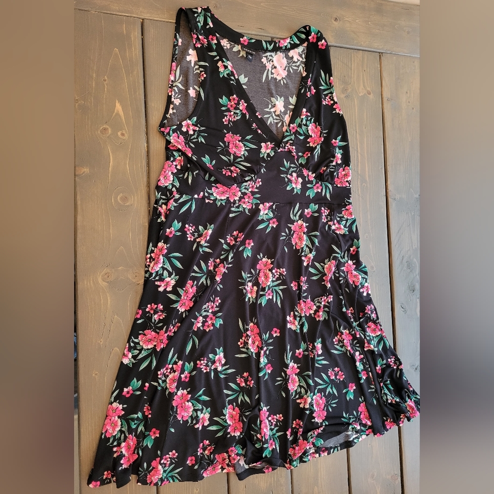 Torrid black floral jersey knit skater dress 1X